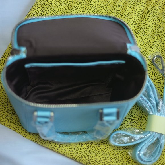 NWOT Korean Designer Defaye blue leather handbag - Picture 3 of 7